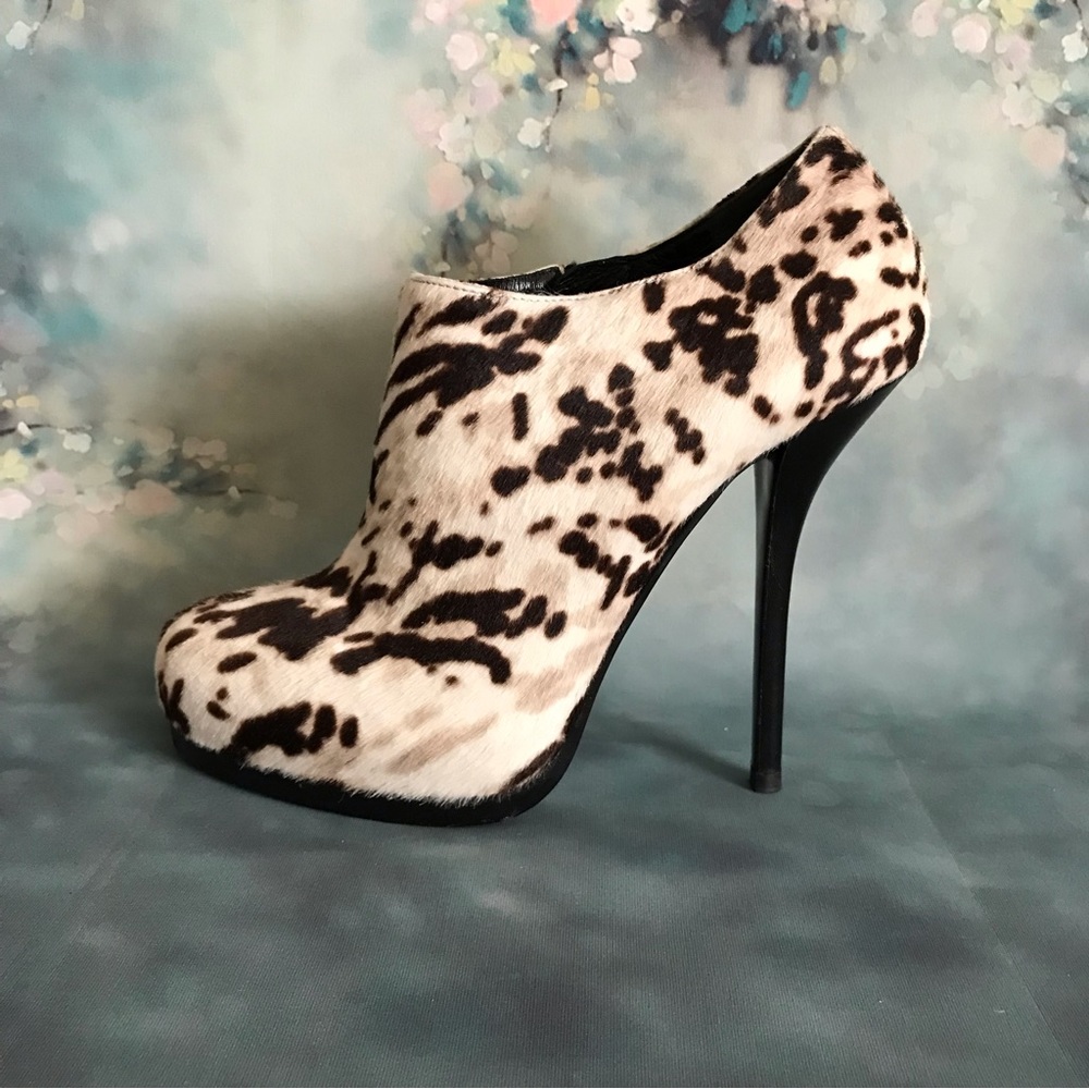 Balenciaga Fur Stiletto Ankle Booties - Picture 5 of 12